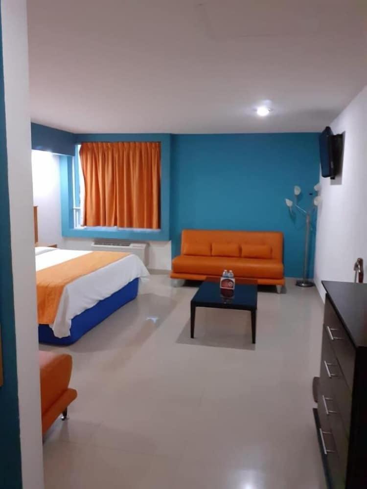 Hotel Ceo Morelia Exterior photo